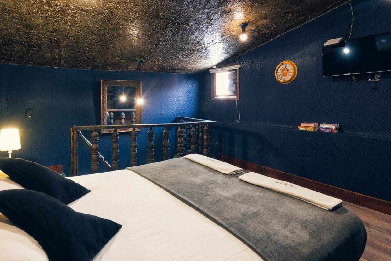 The Clock Hostel & Suites Cartagena Exteriör bild